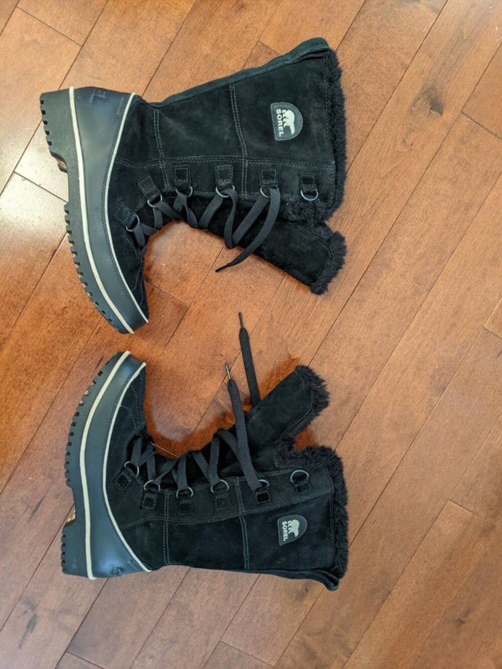 Sorel Tivoli IV black suede women's boots size 8